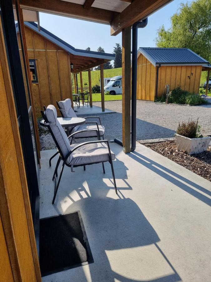 Cheviot Motels, Cabins And Camp Extérieur photo